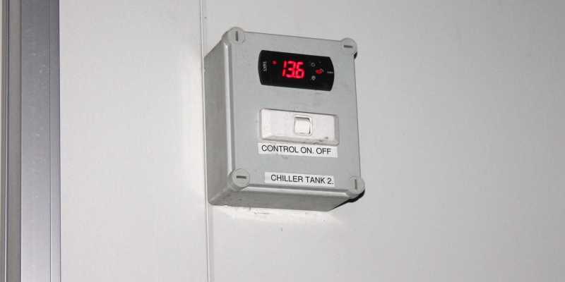 chiller-control_1100